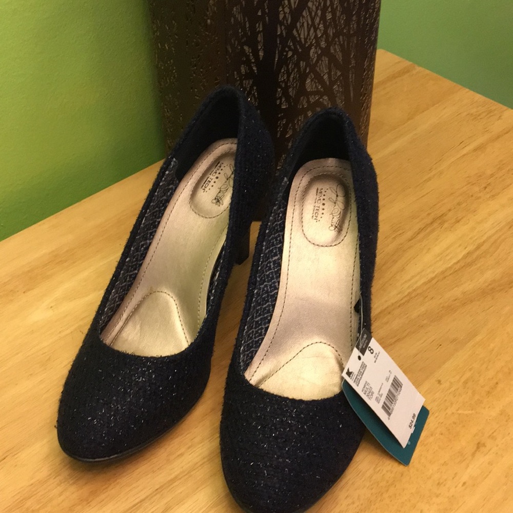 Women’s Jaclyn Smith shoes